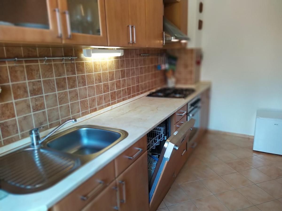 Apartmany Zatec エクステリア 写真