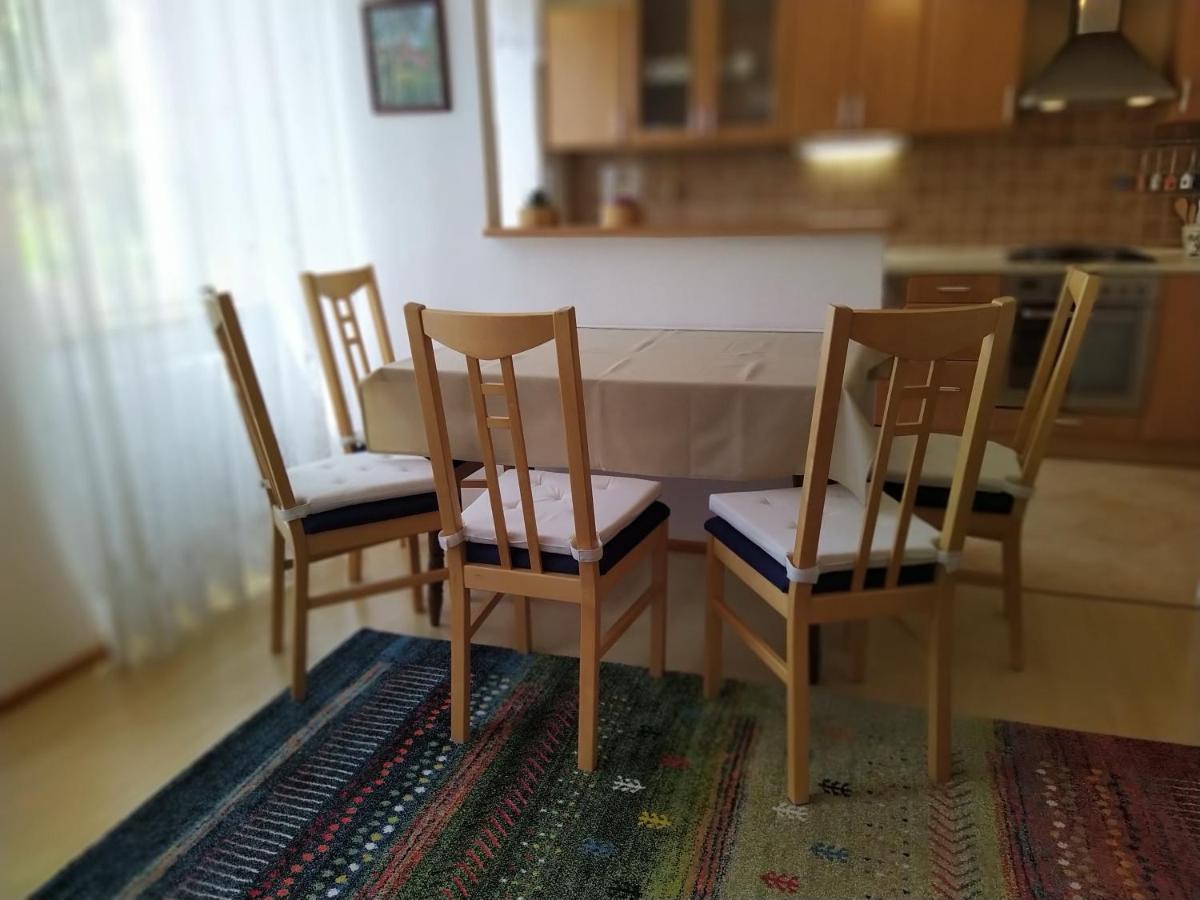 Apartmany Zatec エクステリア 写真